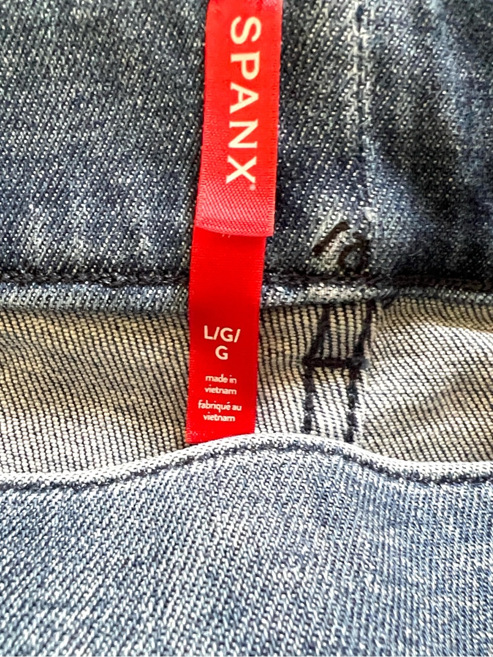 Spanx Jeans Womens Large Flare 32x28 Blue #20790Q Retro 70’s inset flare details - Picture 5 of 9